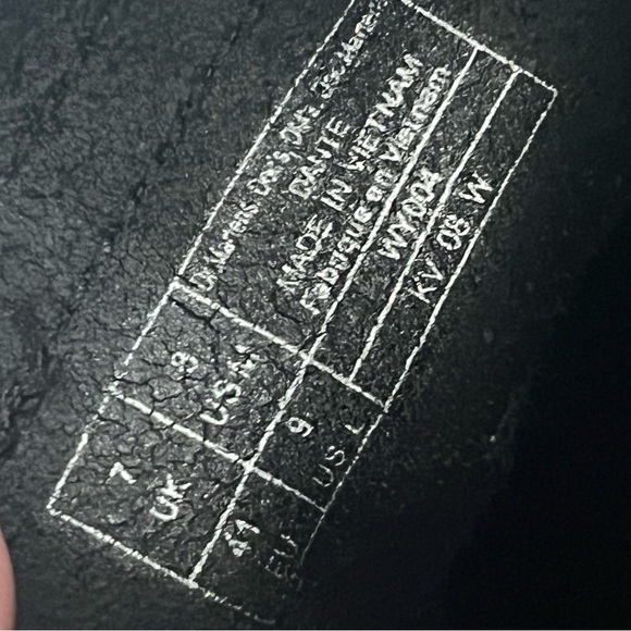 Dr. Martens Men's Black Leather Sneakers - Picture 5 of 6